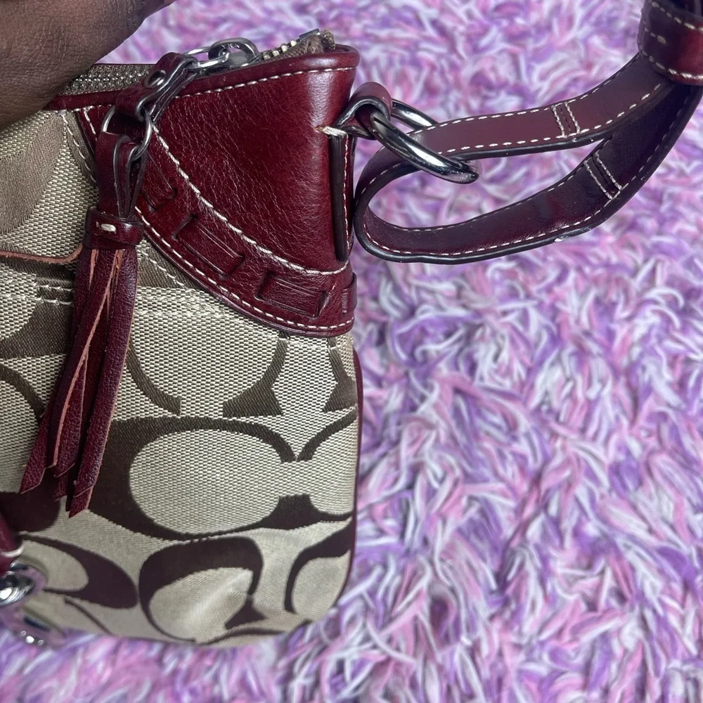 Coach Signature Shoulder Bag - Picture 8 of 8